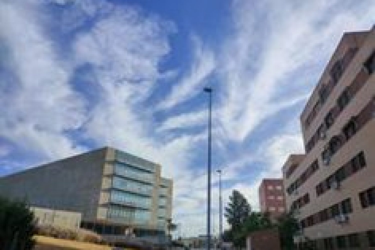 Zonas de Cáceres y Badajoz tendrán este miércoles aviso amarillo por temperaturas que podrían llegar hasta los 39 grados